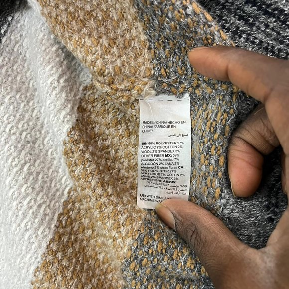 NWOT Chico's 1pc Sweater - Picture 5 of 6